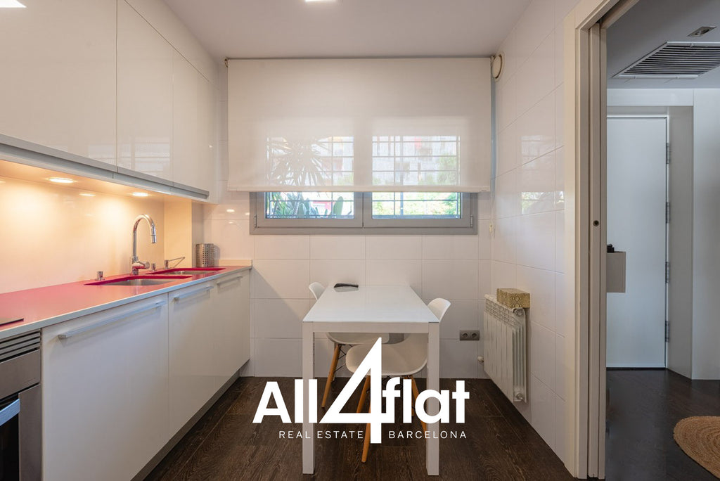 Mileva Maric St. - Ref: 002700A