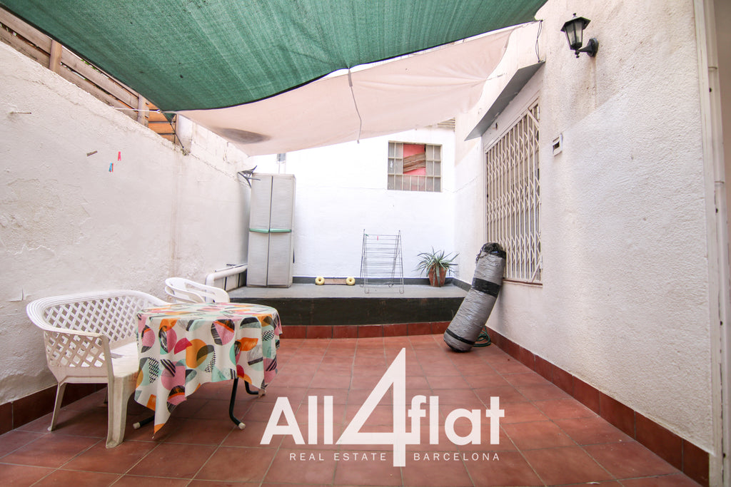 C/ Traja - Ref: 002045G