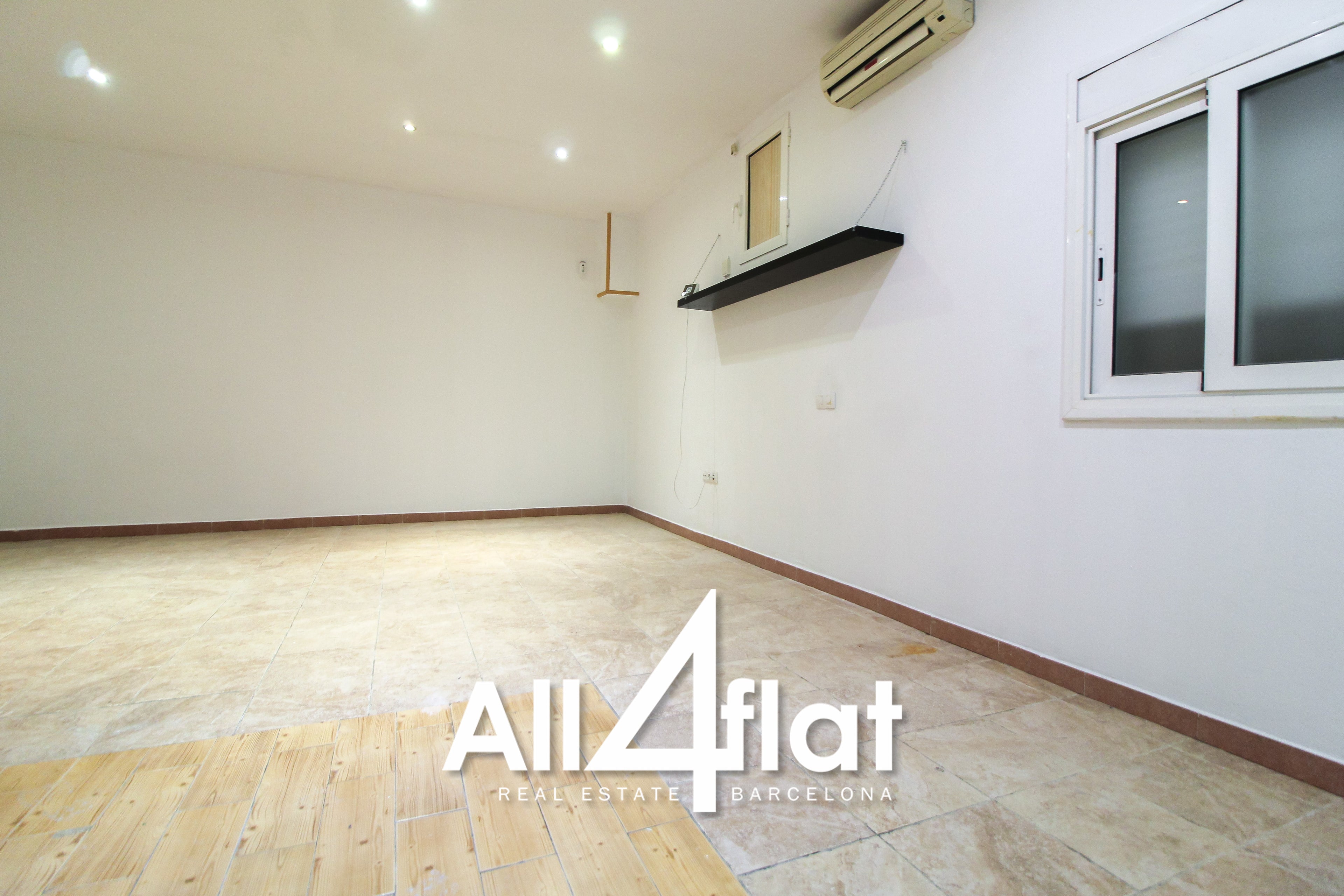 Rue Churruca - Réf. : 001838B 