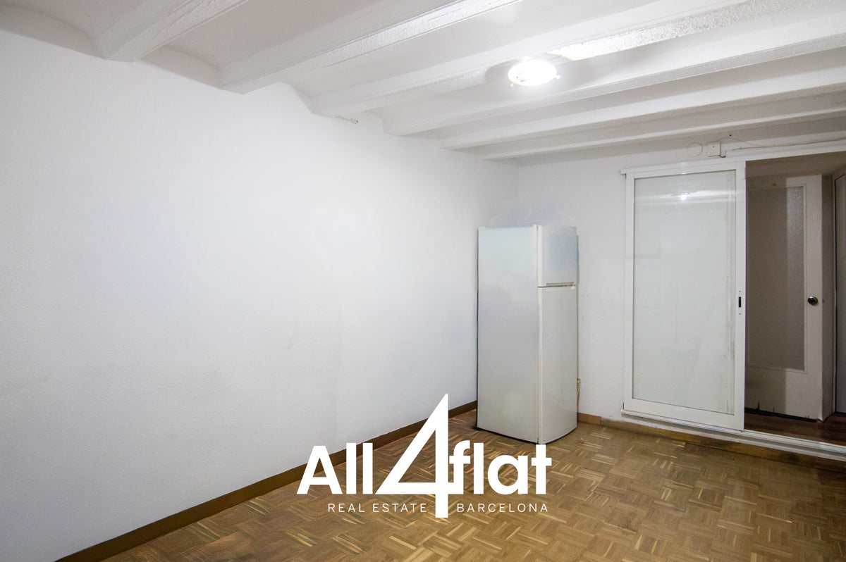 C/ Sant Antoni Abat - Ref: 003711