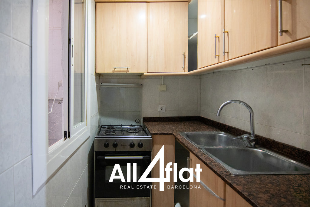 C/ Sant Antoni Abat - Ref: 003711