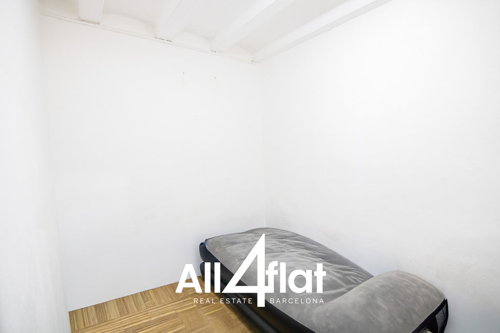 C/ Sant Antoni Abat - Ref: 003711