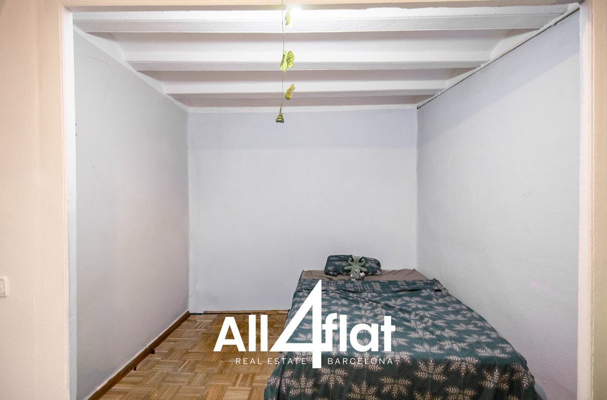 C/ Sant Antoni Abat - Ref: 003711