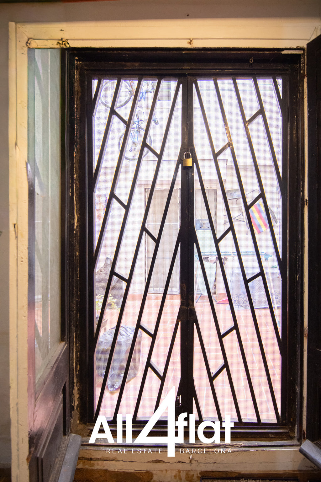 C/ Sant Antoni Abat - Ref: 003711