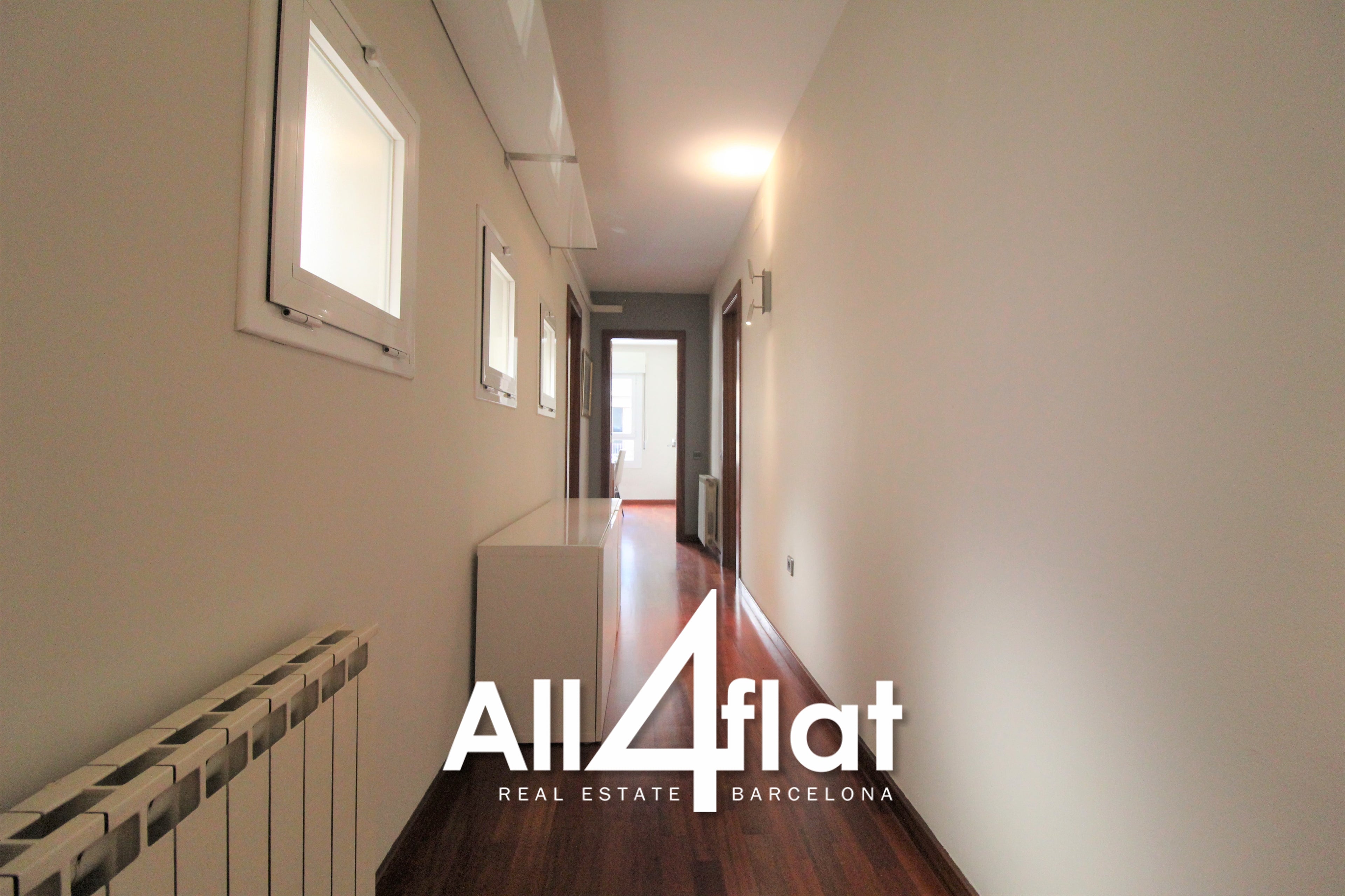 C/ Gran de Gracia - Ref: 000233B