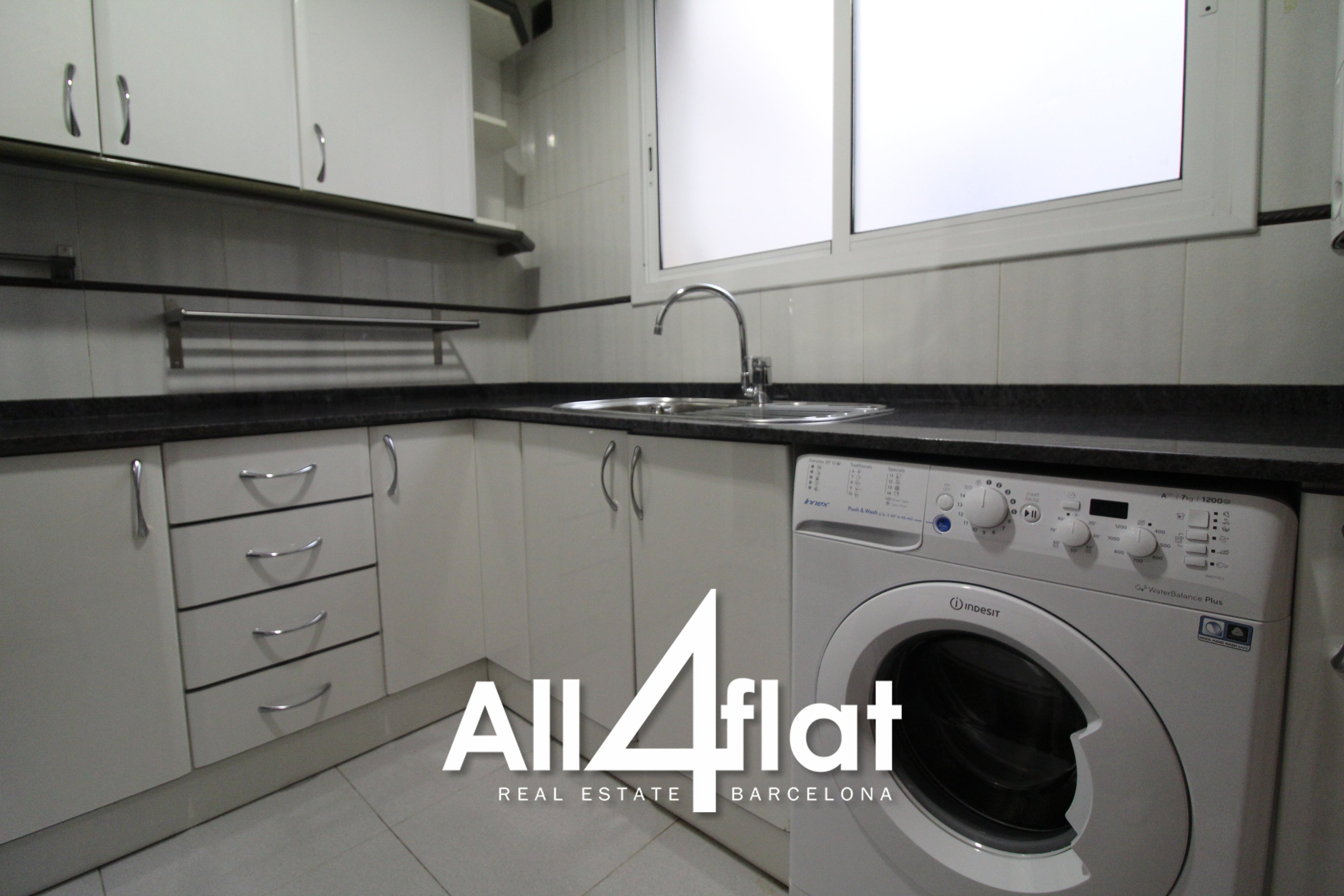 C/ Gran de Gracia - Ref: 000233B