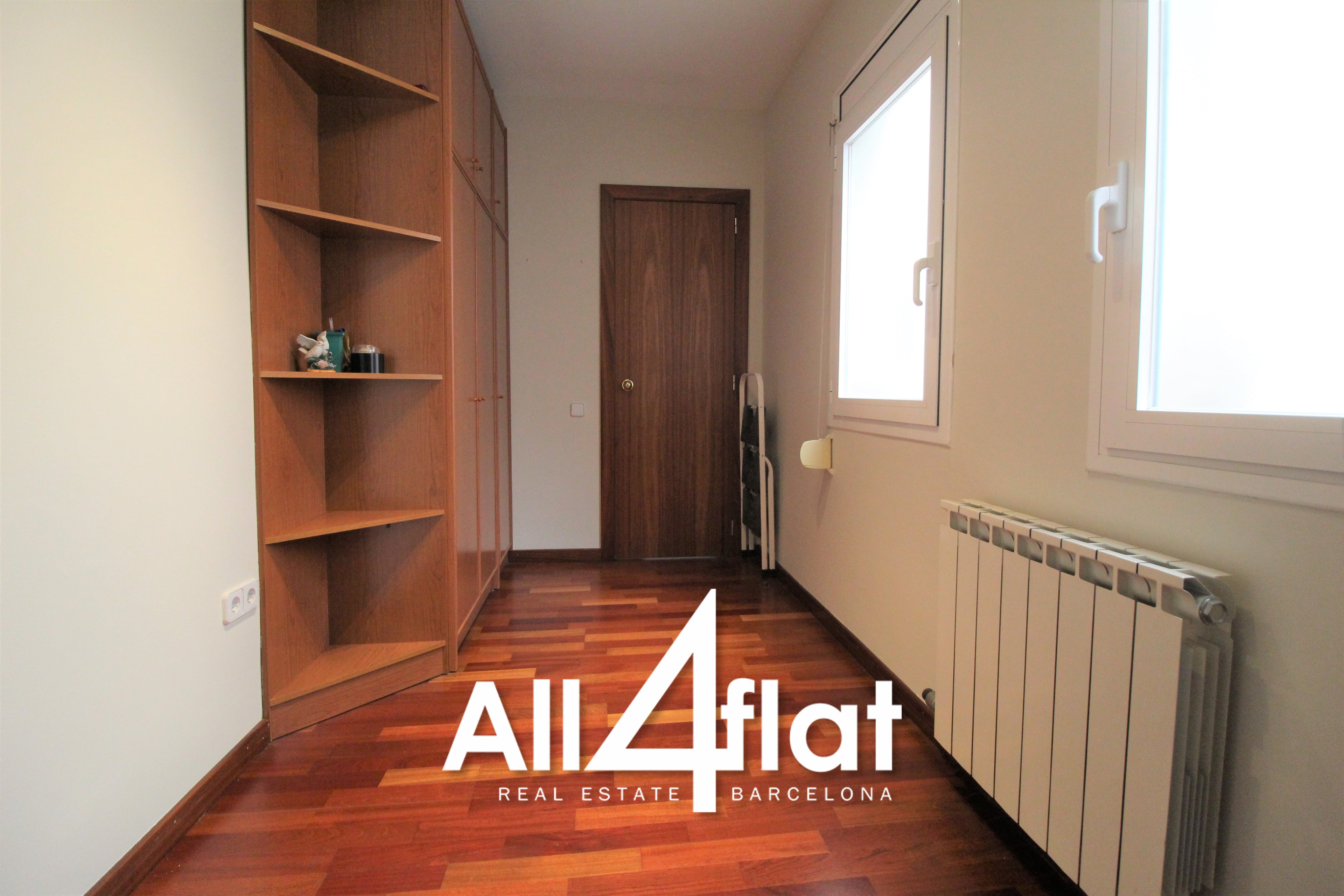 C/ Gran de Gracia - Ref: 000233B