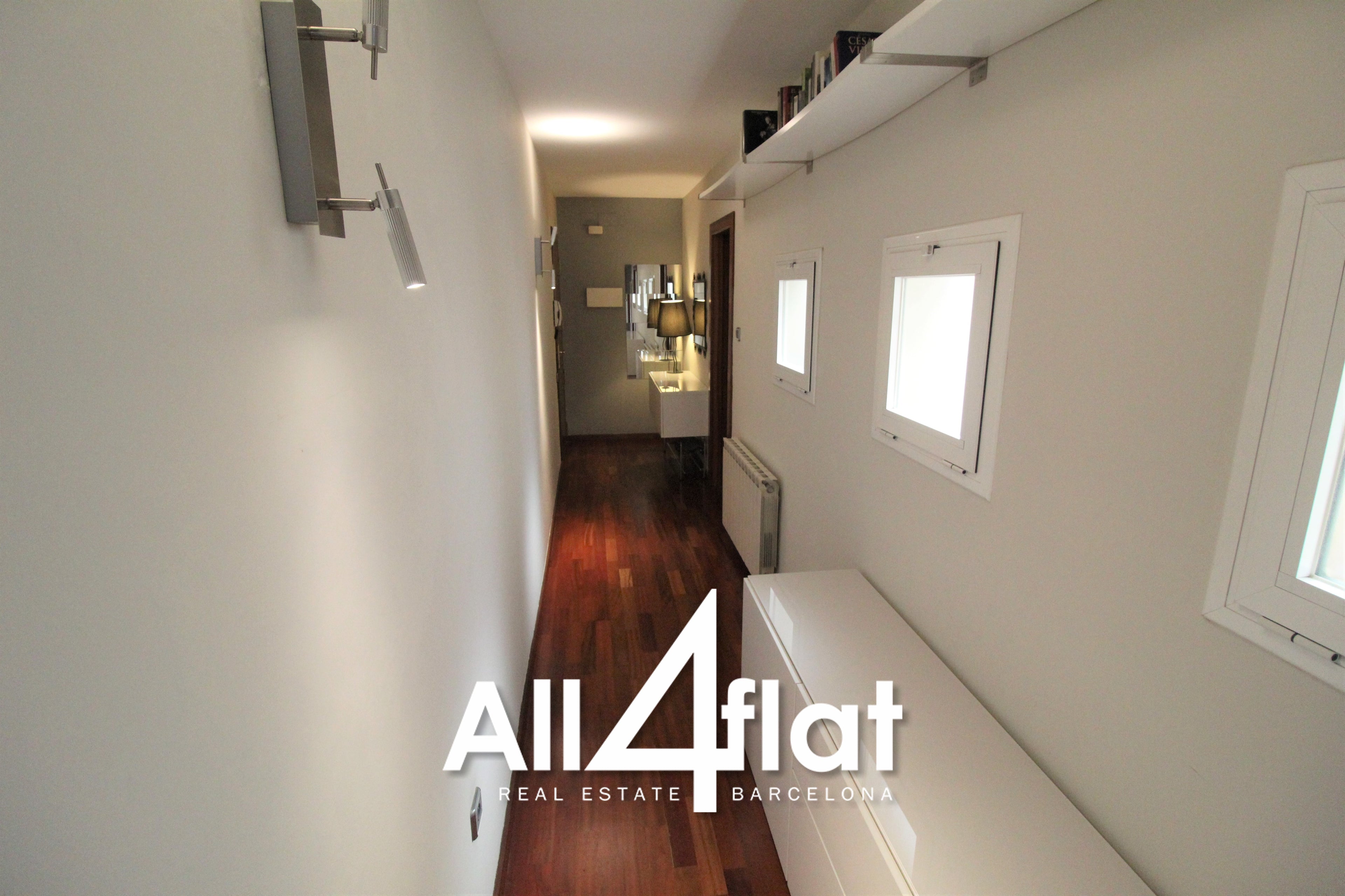 C/ Gran de Gracia - Ref: 000233B