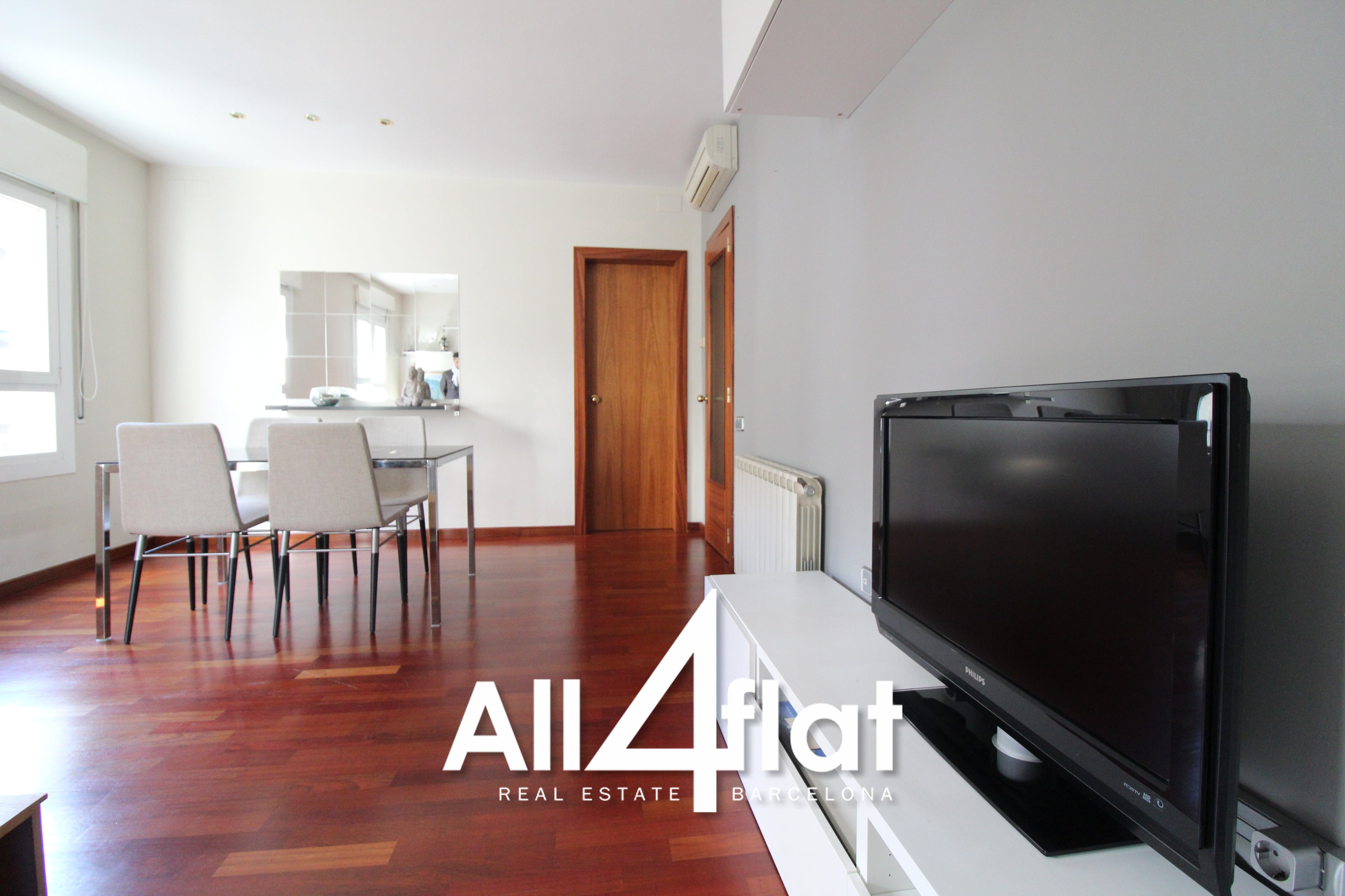 C/ Gran de Gracia - Ref: 000233B