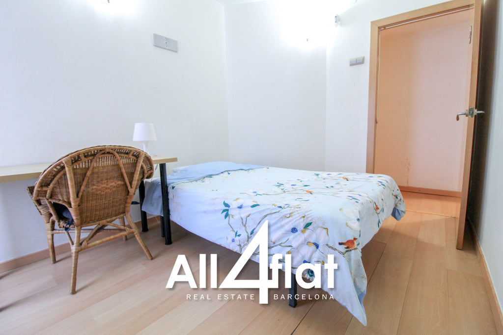 Rue de Berlin - Réf. : 001284E 