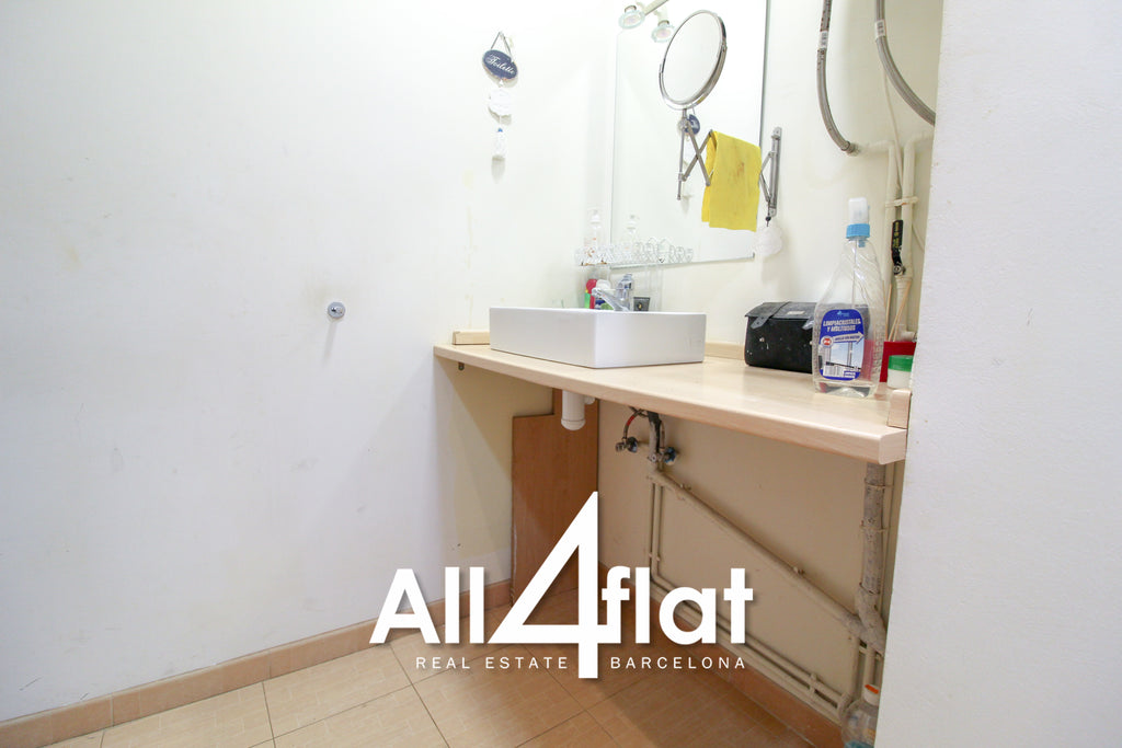 Rue de Berlin - Réf. : 001284E 