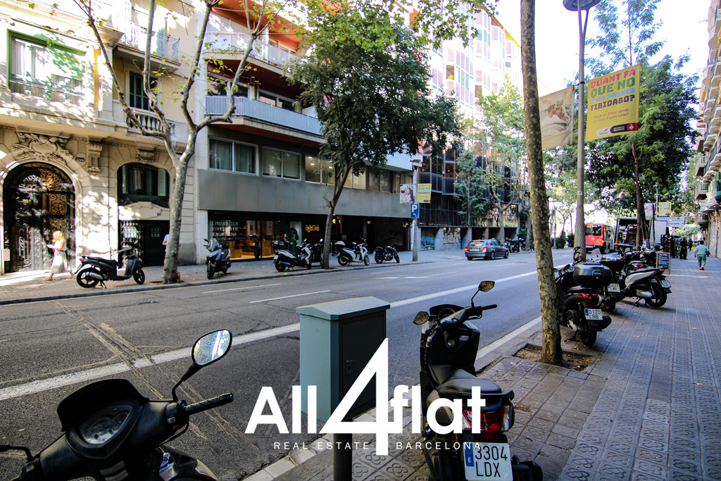 Rue Muntaner - Réf. : 002796 