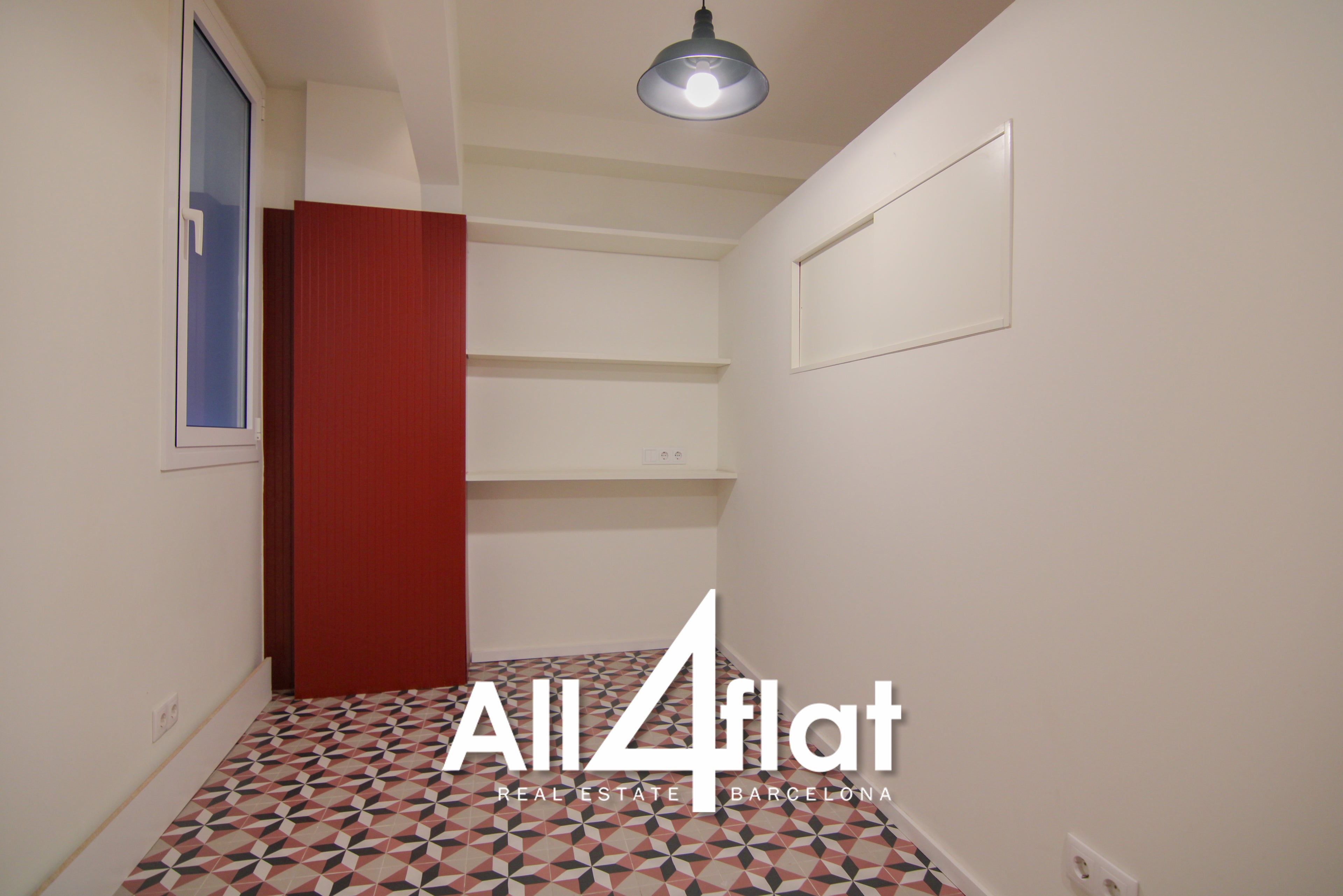 C/ Portal Nou - Ref: 002542C 