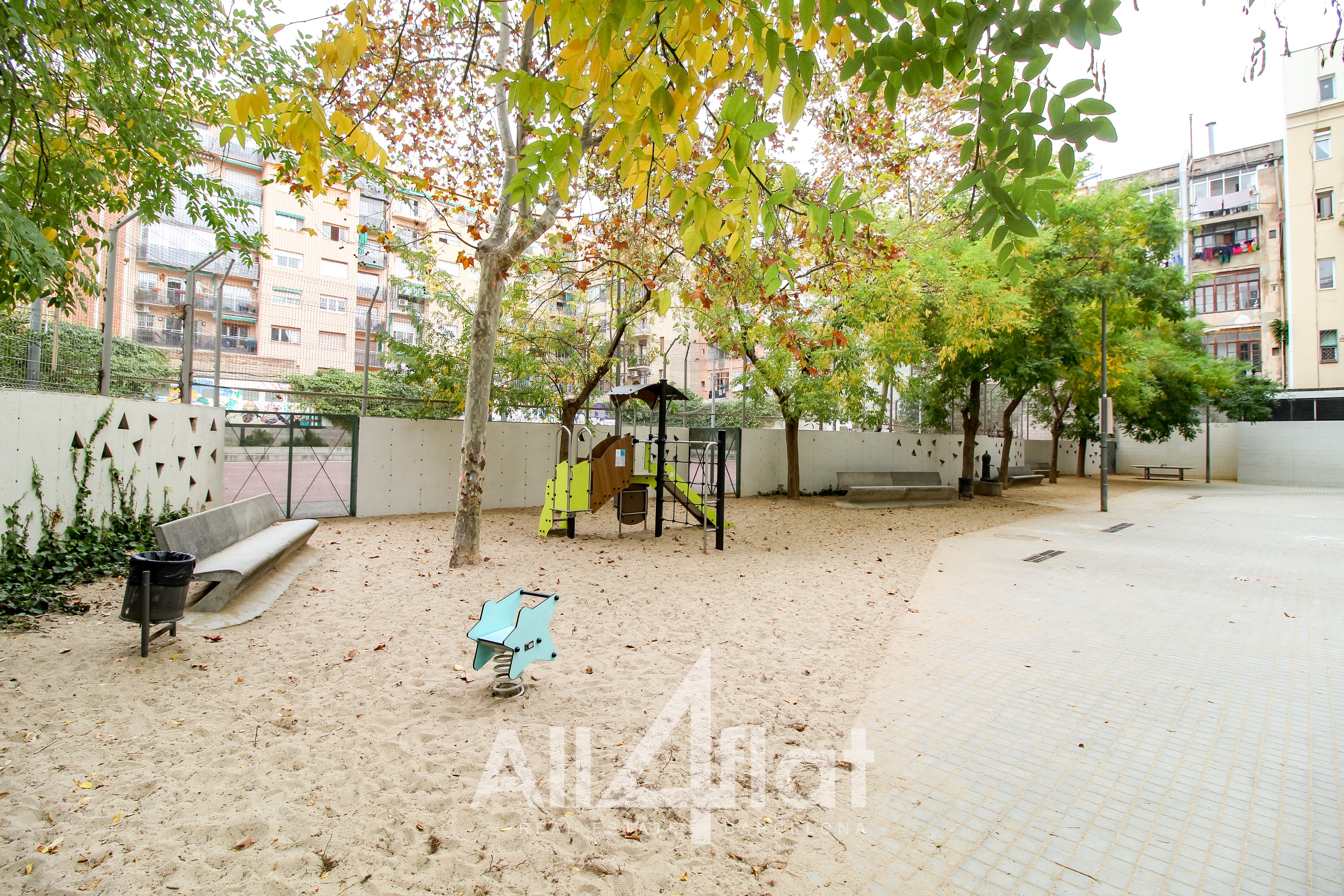 C/ Roger de Flor - Ref: 000613J