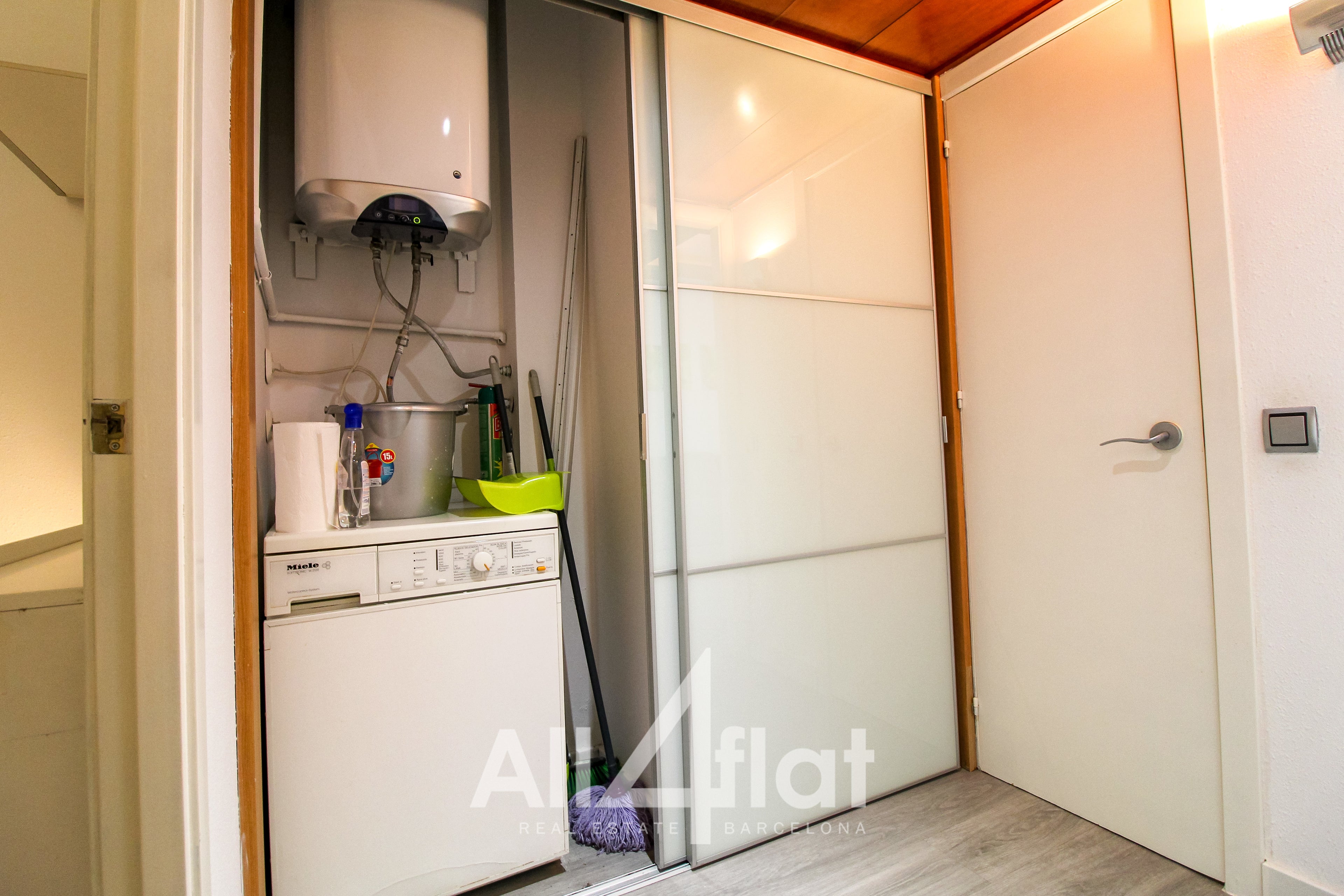 C/ Roger de Flor - Ref: 000613J