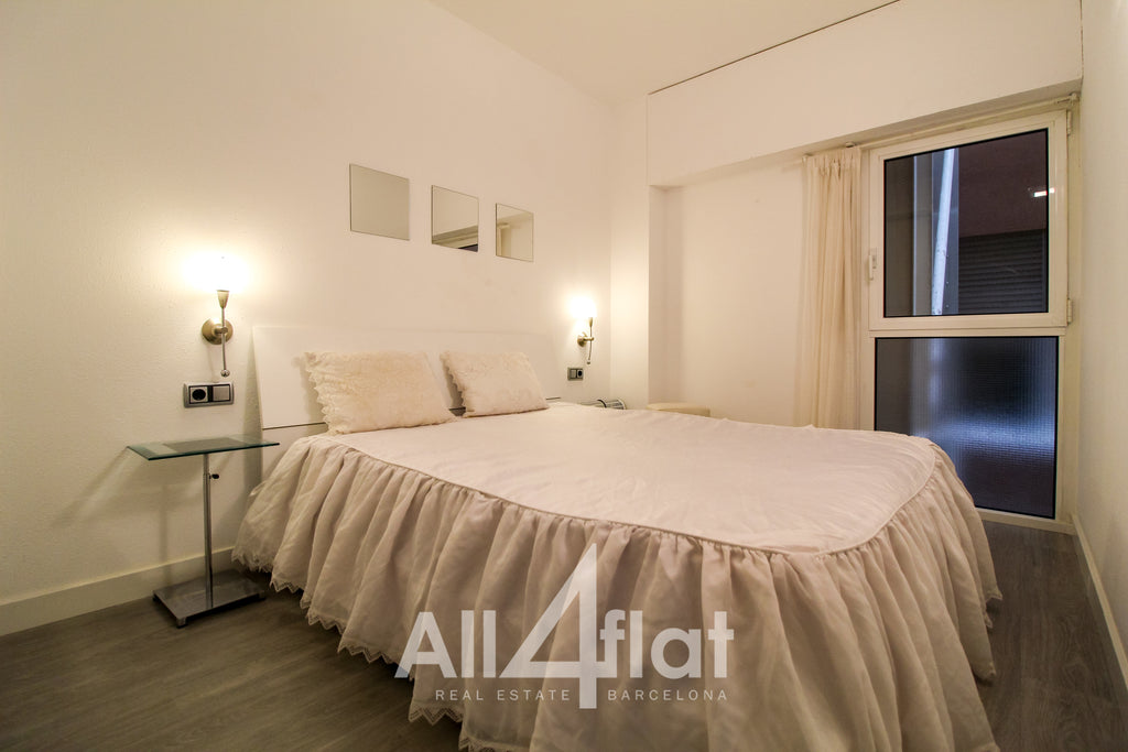 C/ Roger de Flor - Ref: 000613J