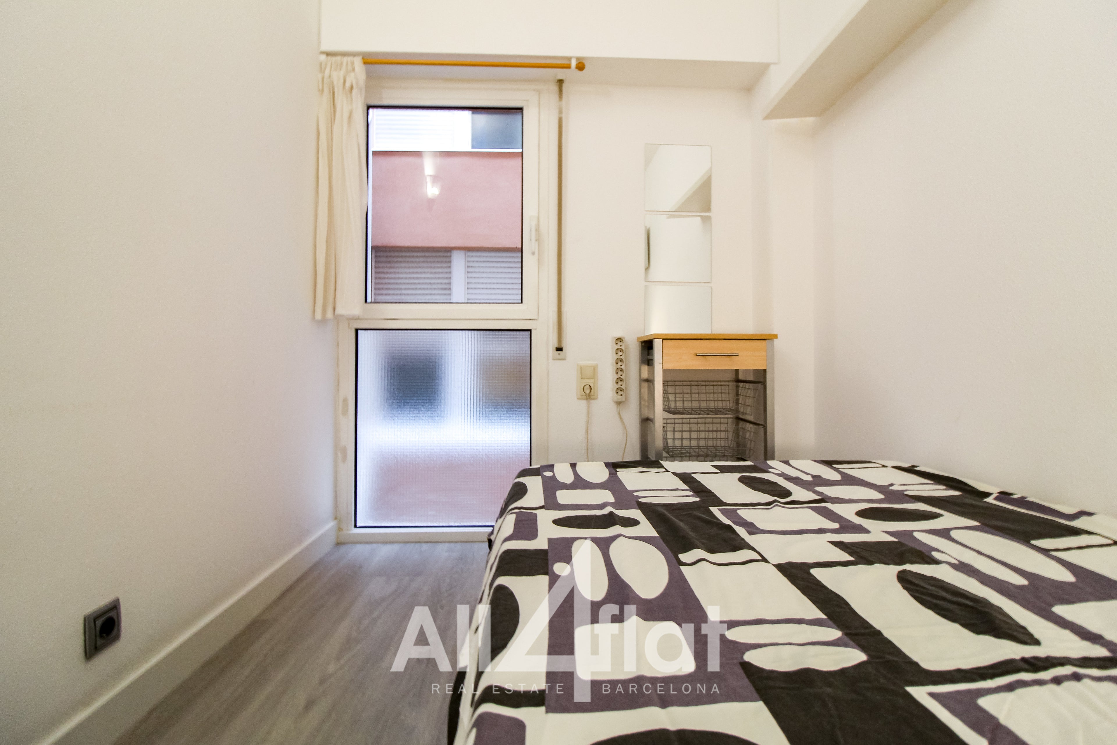 C/ Roger de Flor - Ref: 000613J