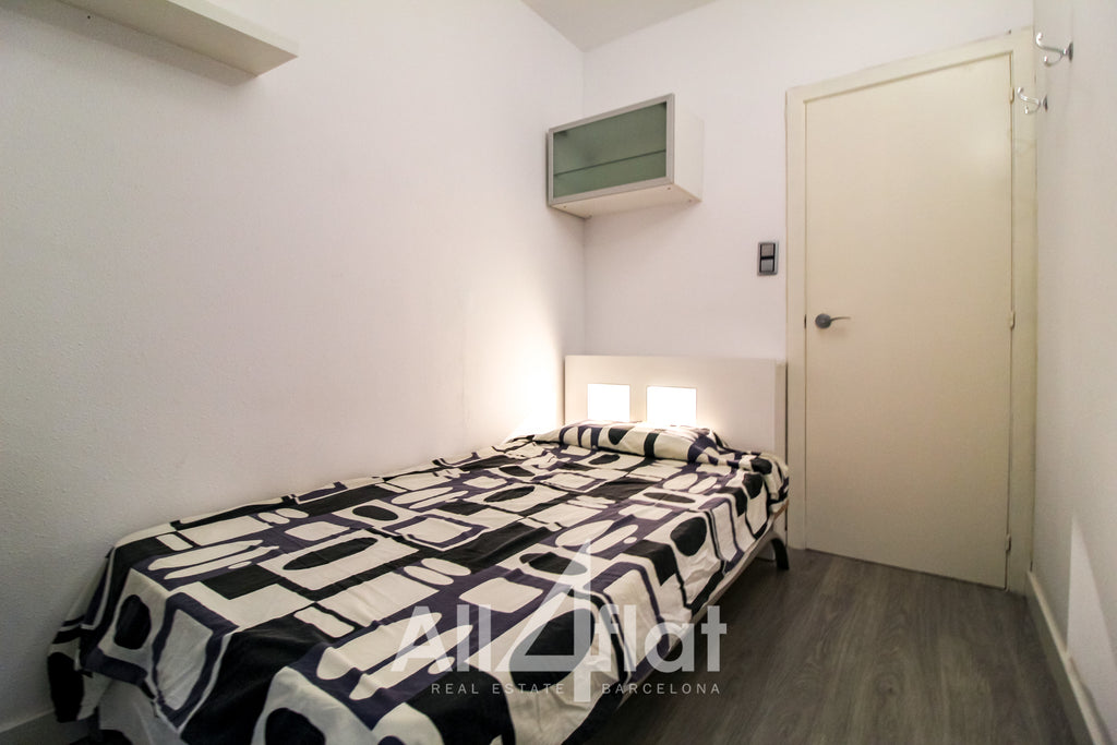 C/ Roger de Flor - Ref: 000613J