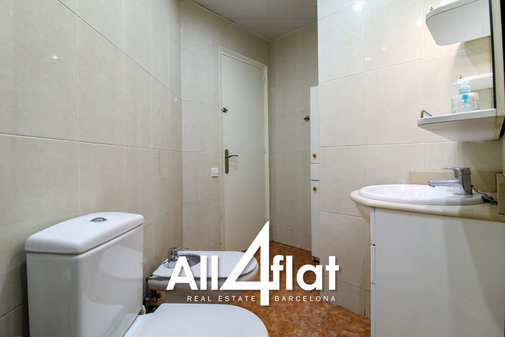 C/ Valencia - Ref: 000987L