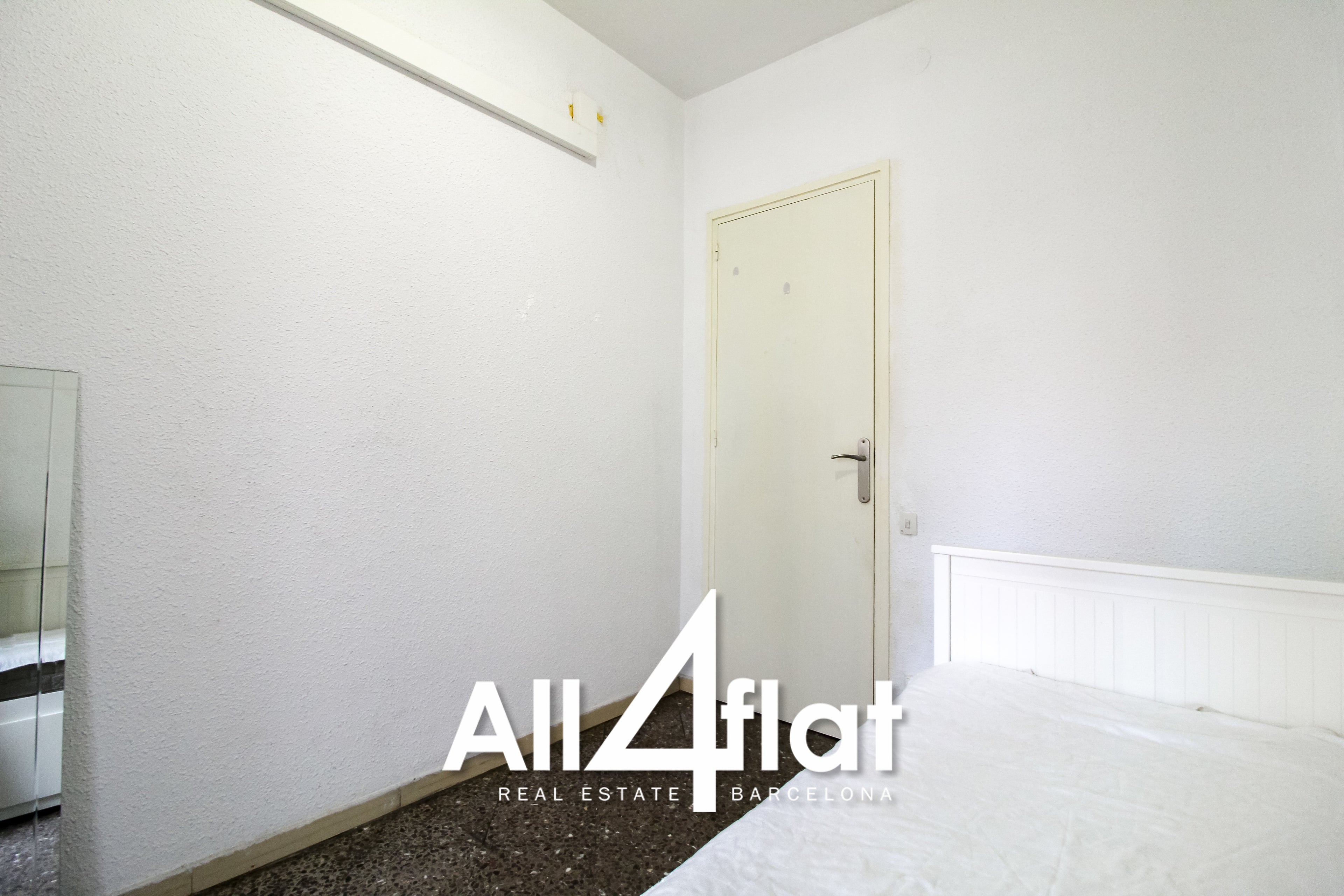 C/ Valencia - Ref: 000987L