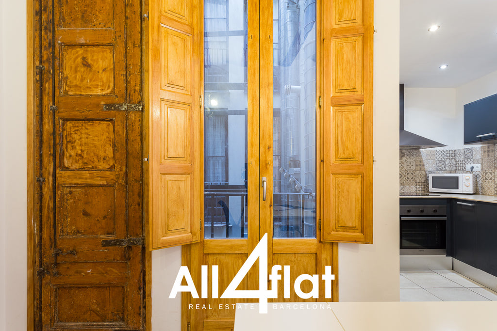 C/ Nou de la Rambla - Ref: 002482F