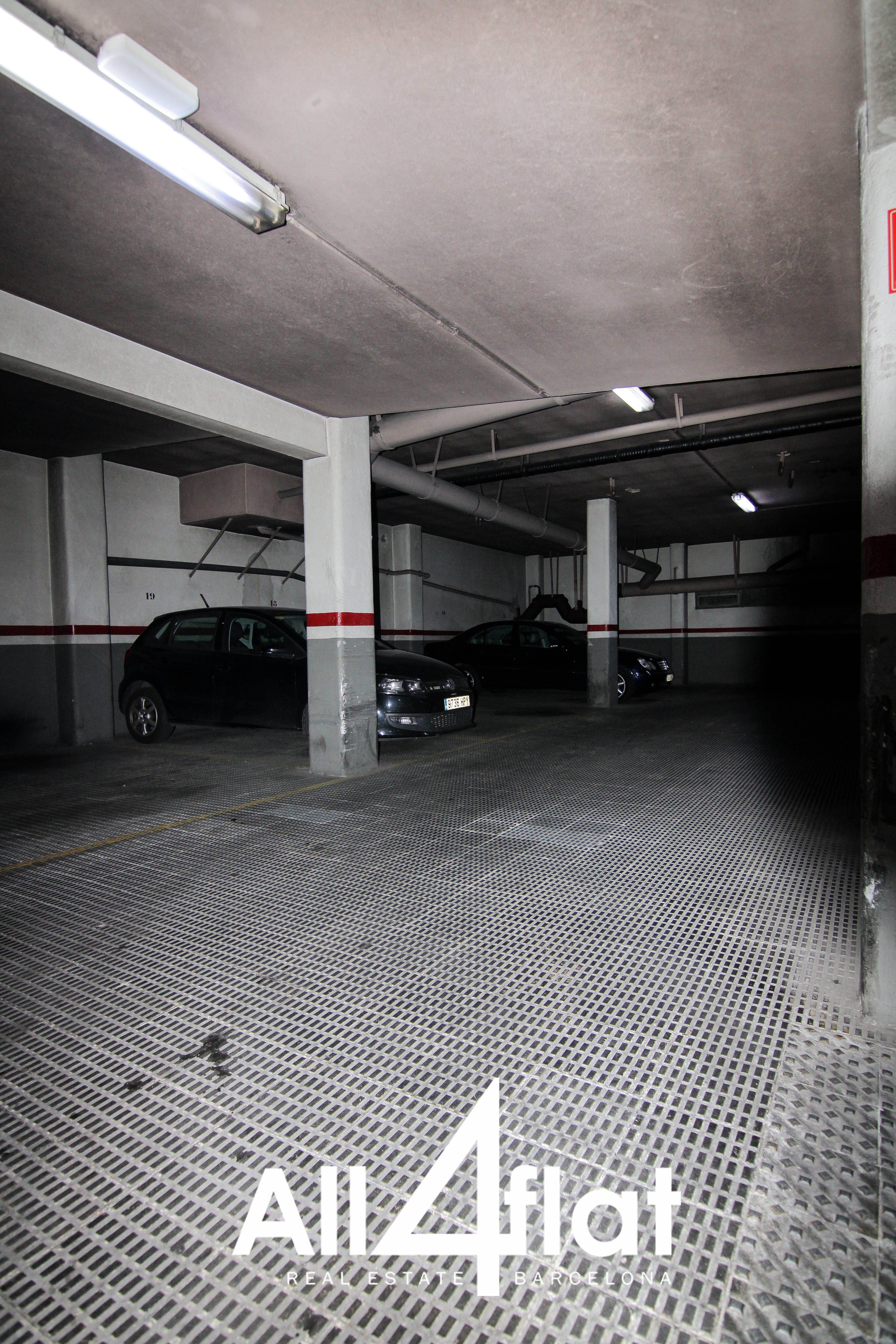 Muntaner Street - Ref: 002796