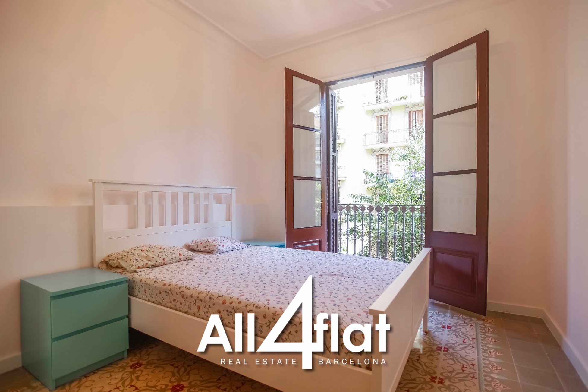 C/ Viladomat - Ref: 000765P