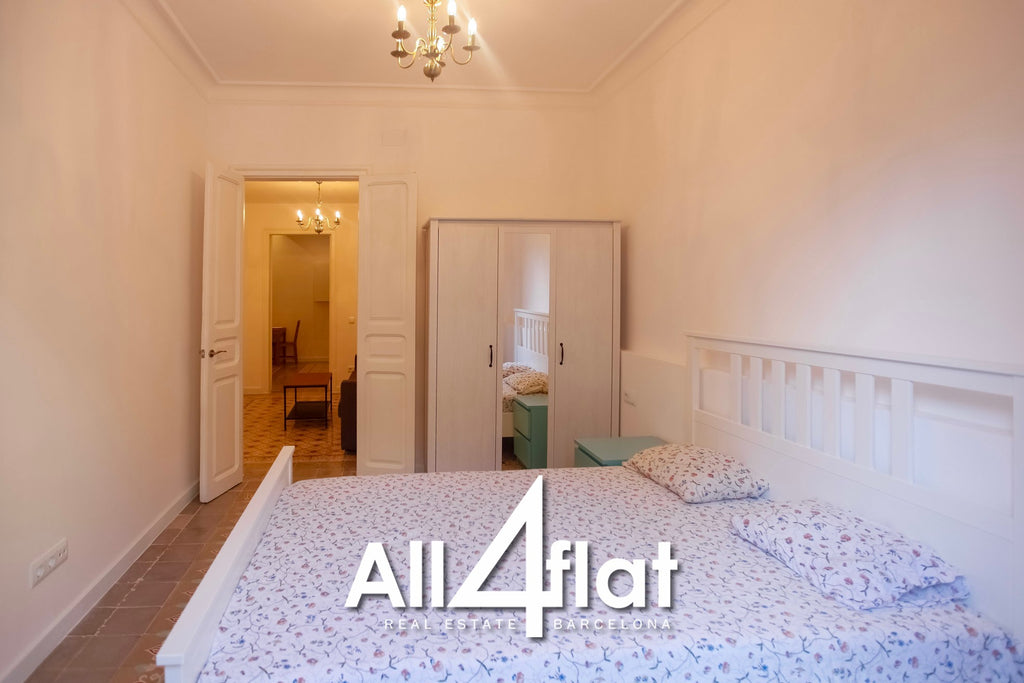 C/ Viladomat - Ref: 000765P