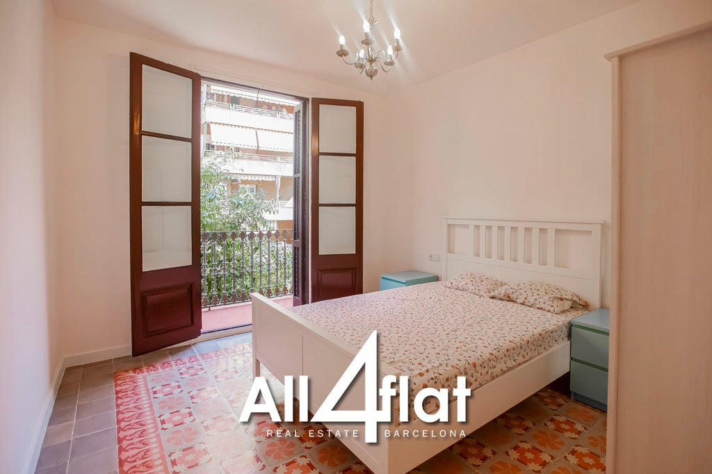 C/ Viladomat - Ref: 000765P