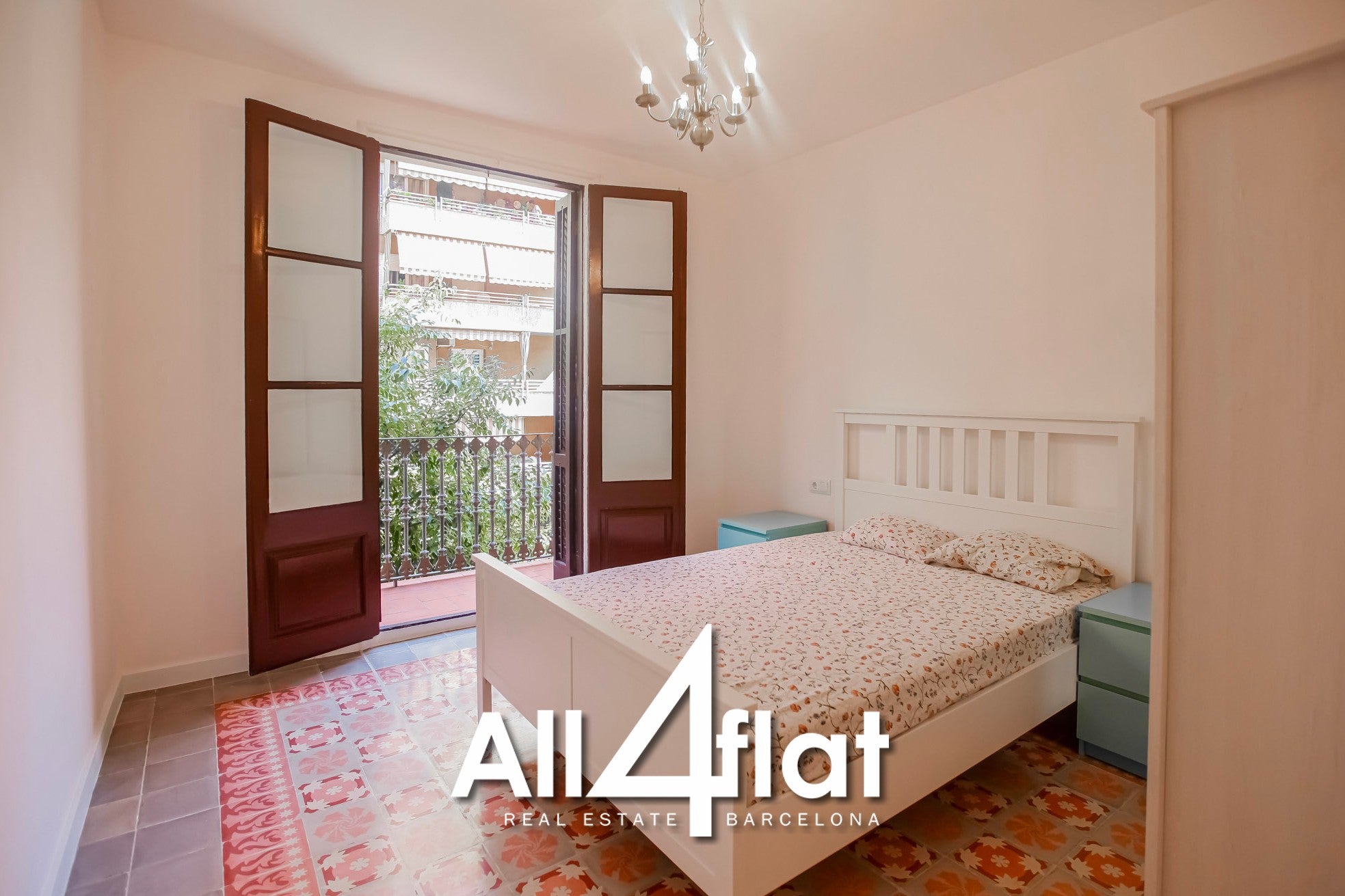 C/ Viladomat - Ref: 000765P