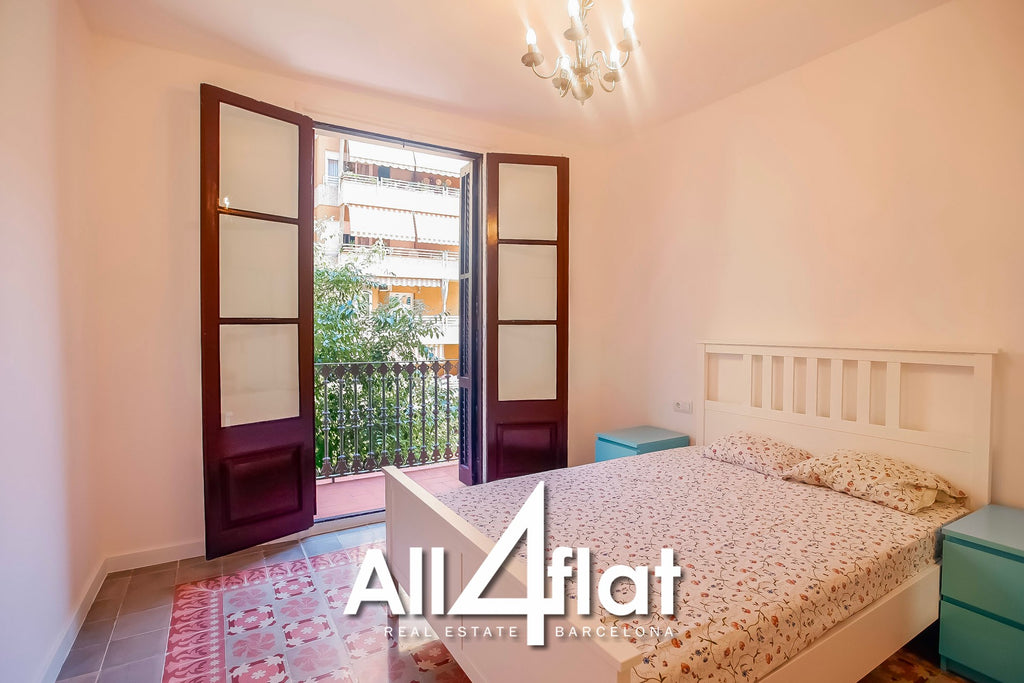 C/ Viladomat - Ref: 000765P