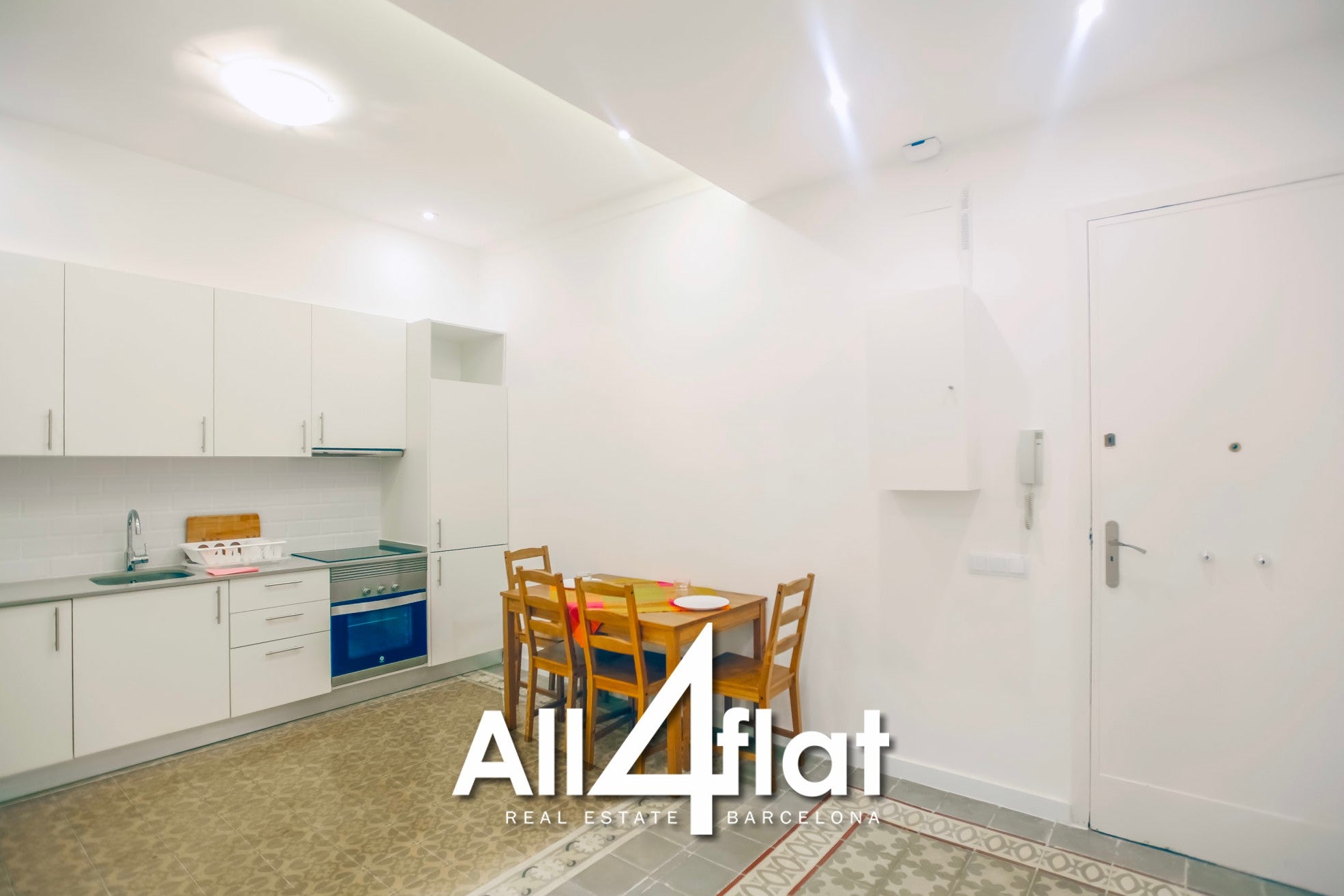 C/ Viladomat - Ref: 000765P