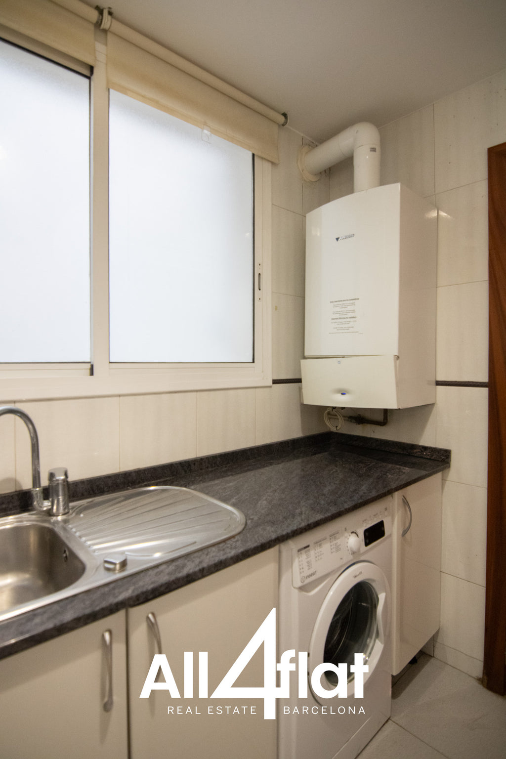 C/ Gran de Gracia - Ref: 000233B 