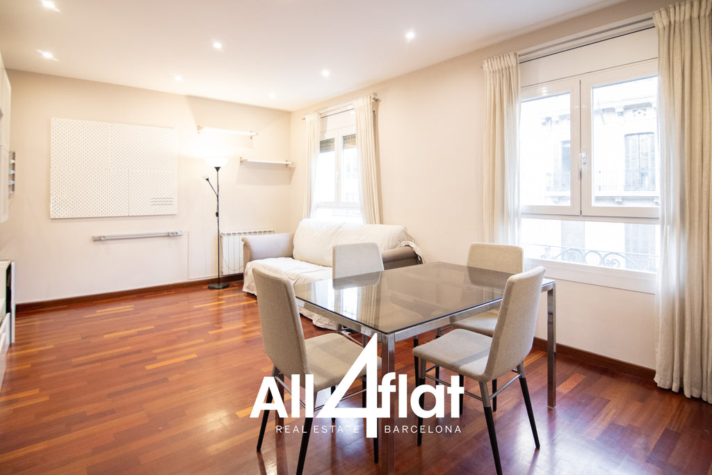 C/ Gran de Gracia - Ref: 000233B 