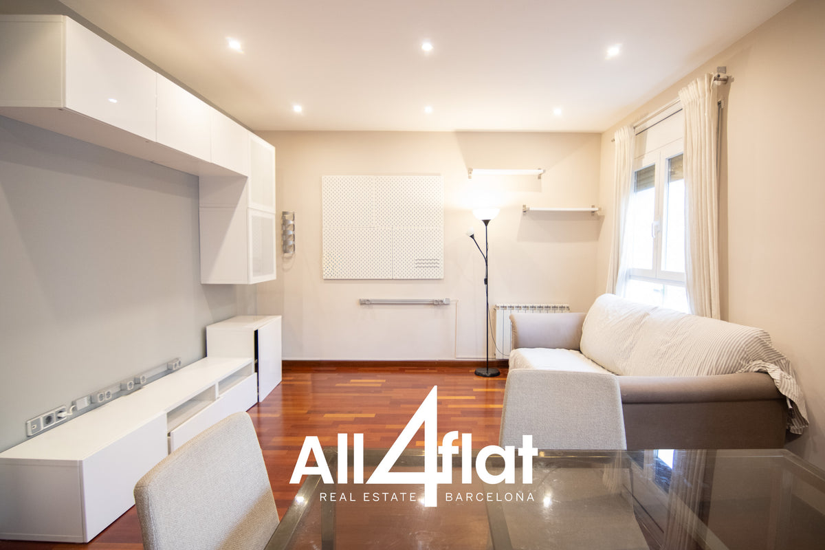 C/ Gran de Gracia - Ref: 000233B 
