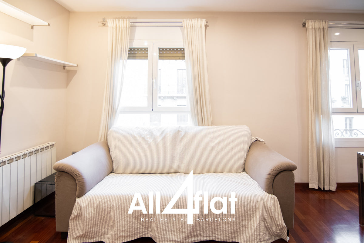 C/ Gran de Gracia - Ref: 000233B 