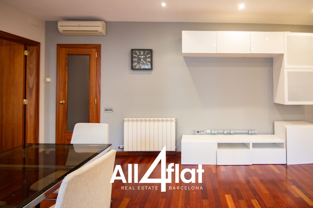 C/ Gran de Gracia - Ref: 000233B 