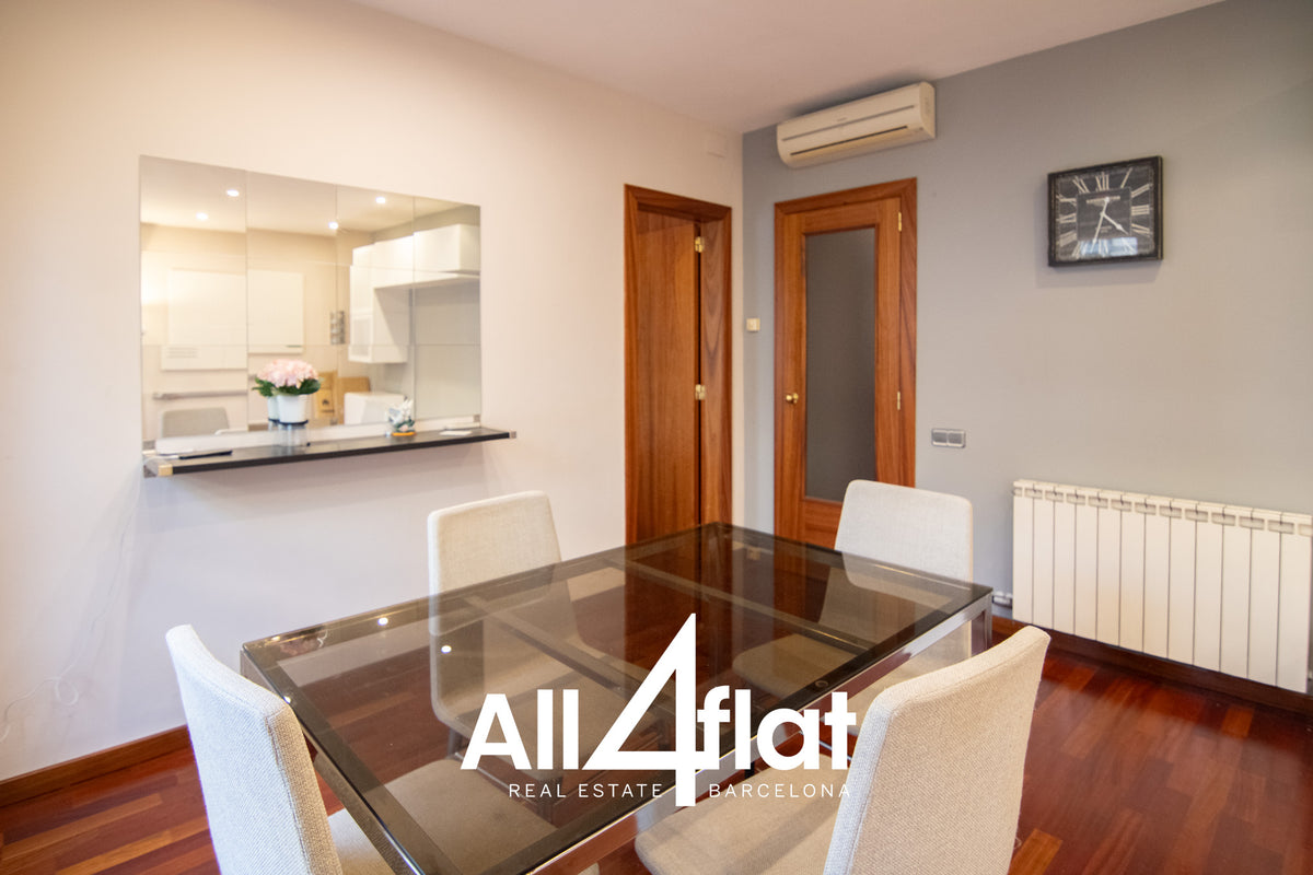 C/ Gran de Gracia - Ref: 000233B 