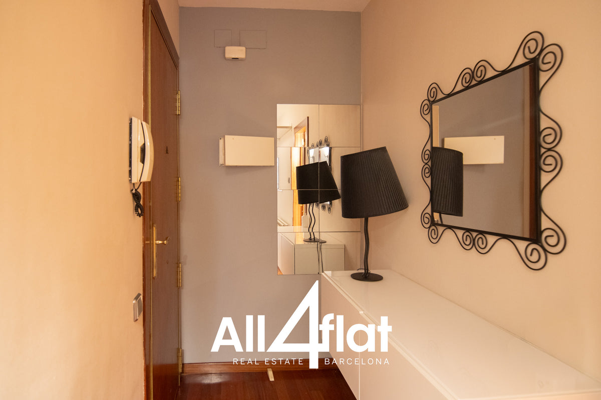C/ Gran de Gracia - Ref: 000233B 
