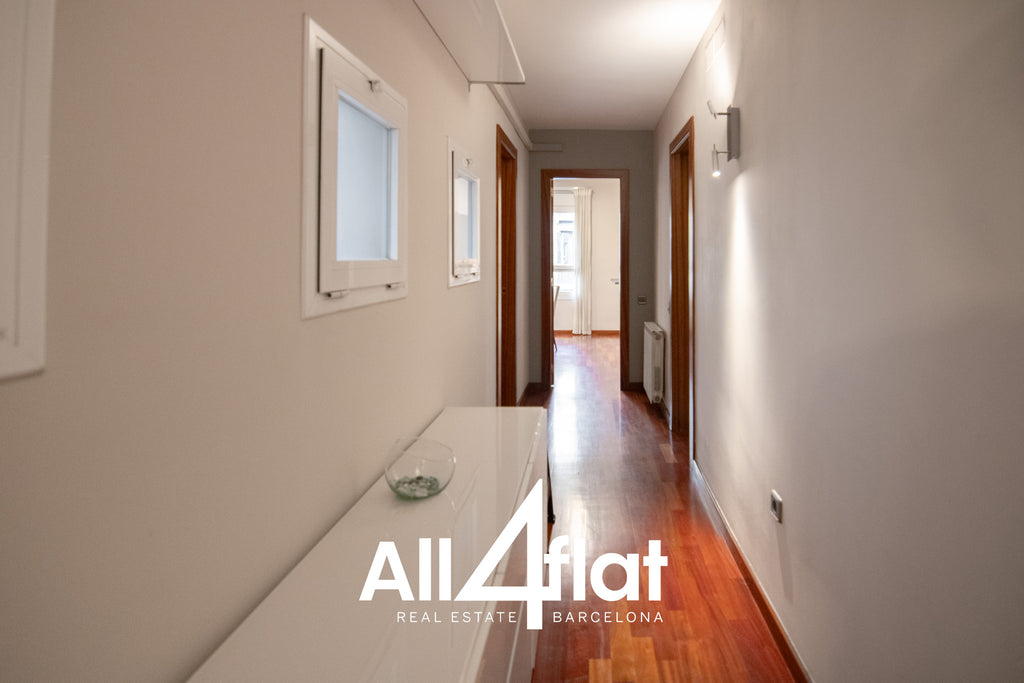 C/ Gran de Gracia - Ref: 000233B 