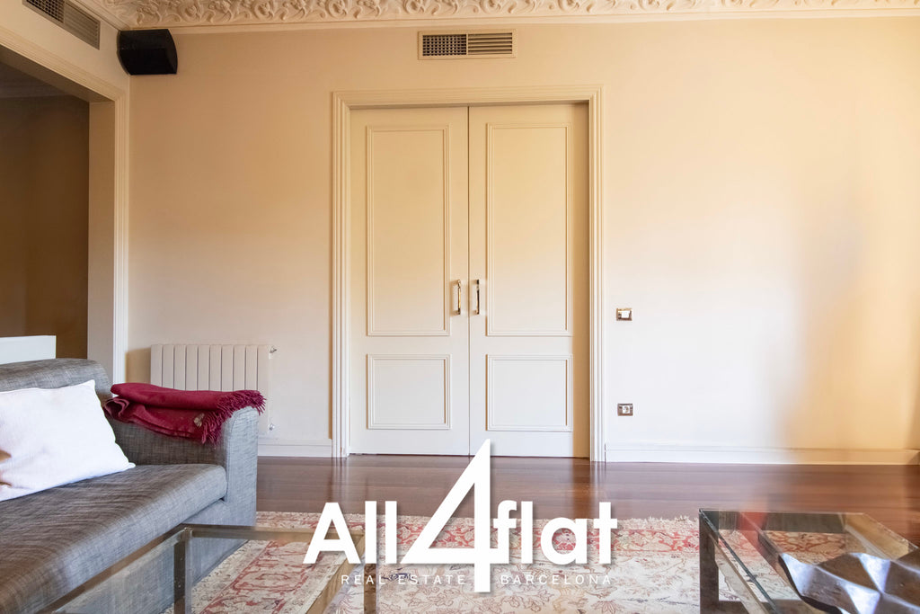 C/ Pau Claris - Ref: 003509A