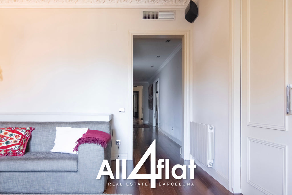 C/ Pau Claris - Ref: 003509A