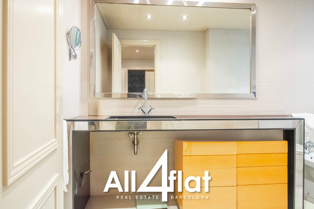 C/ Pau Claris - Ref: 003509A