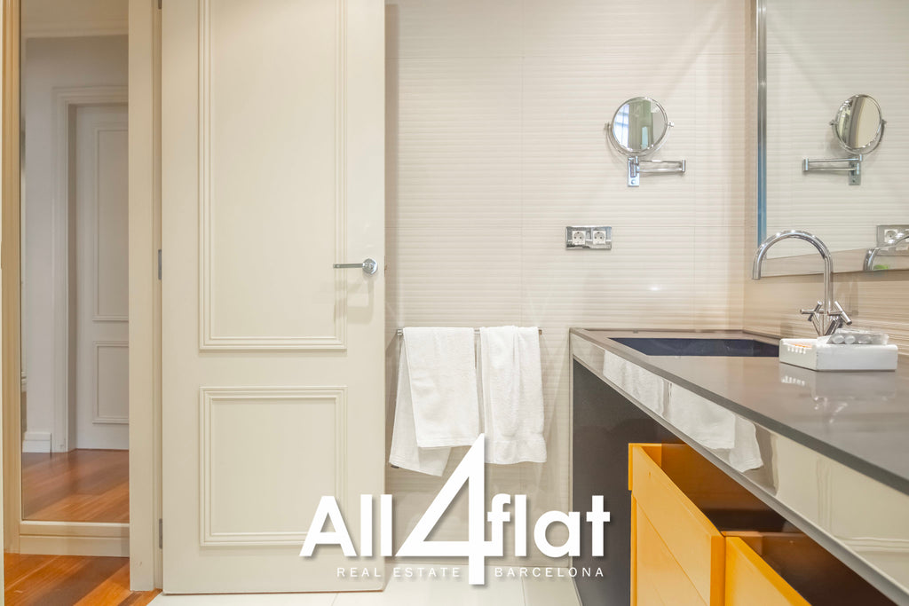 C/ Pau Claris - Ref: 003509A