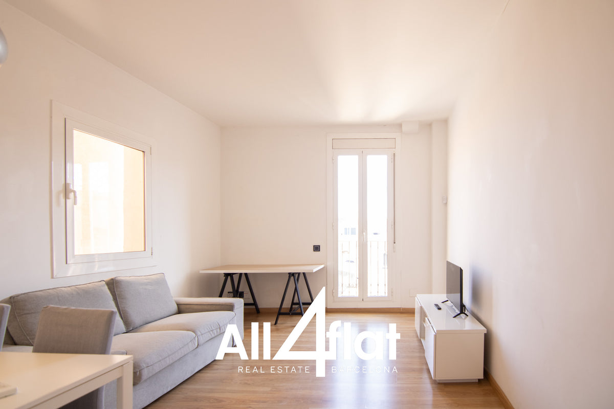 C/ Agustí Vell - Ref: 002547F