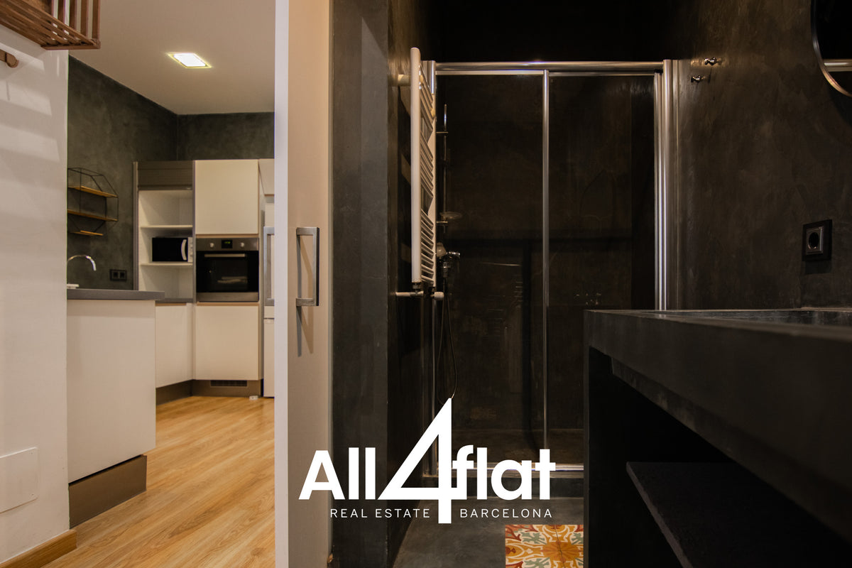 C/ Agustí Vell - Ref: 002547F