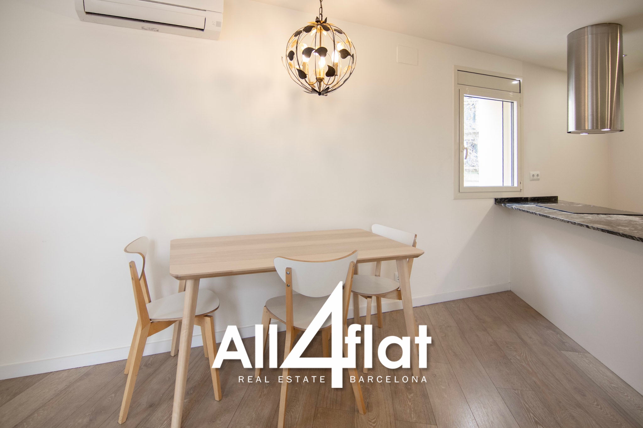 C/ Creu Coberta - Réf. : 003637 