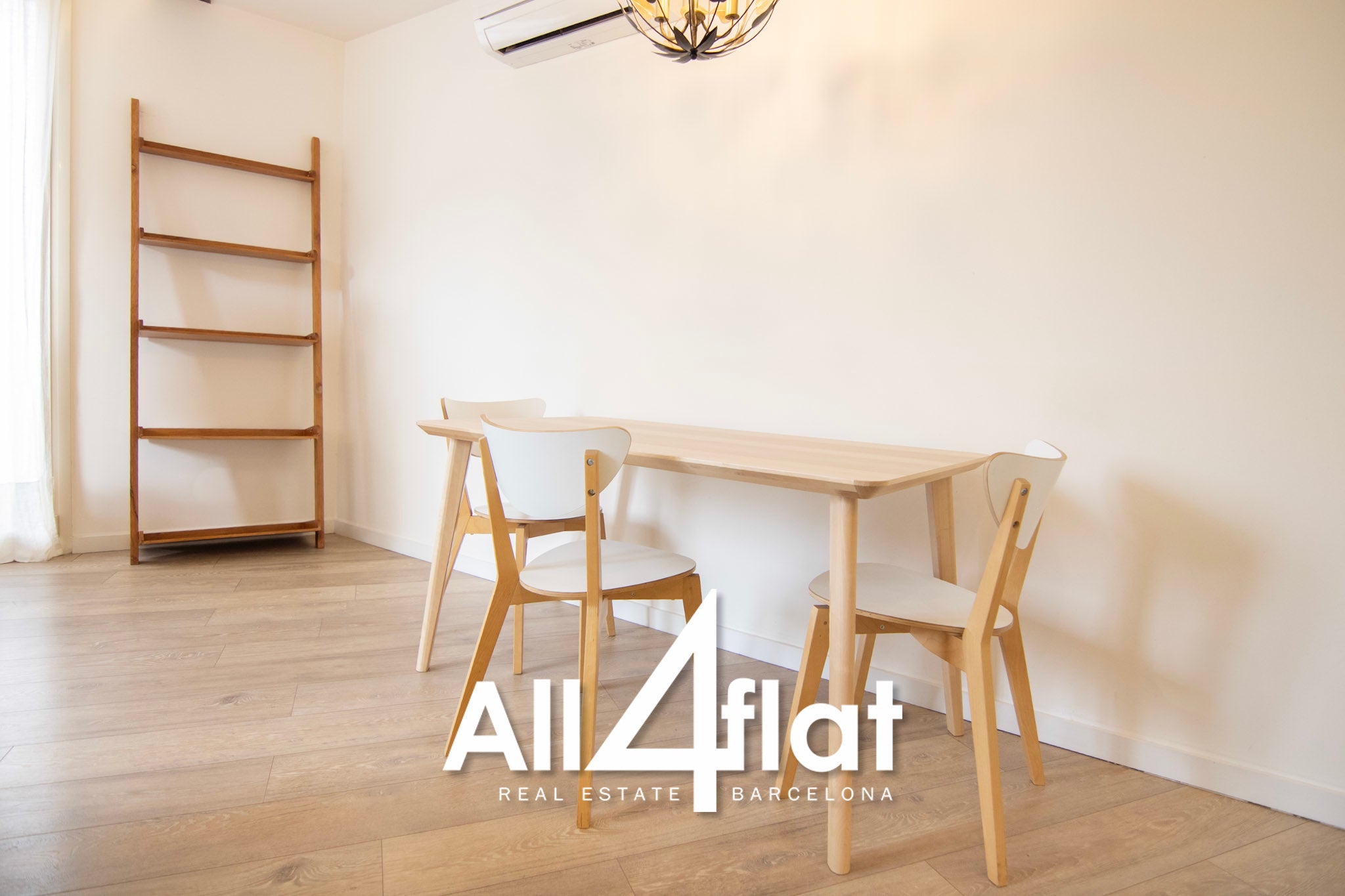 C/ Creu Coberta - Réf. : 003637 