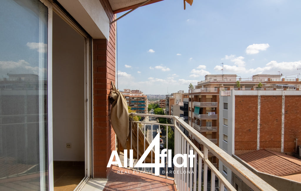 C/ Tres d'Abril - Ref: 003695