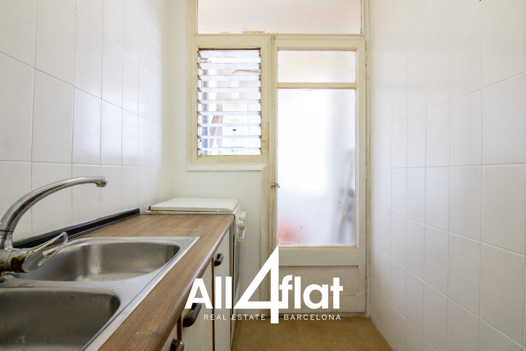C/ Tres d'Abril - Ref: 003695